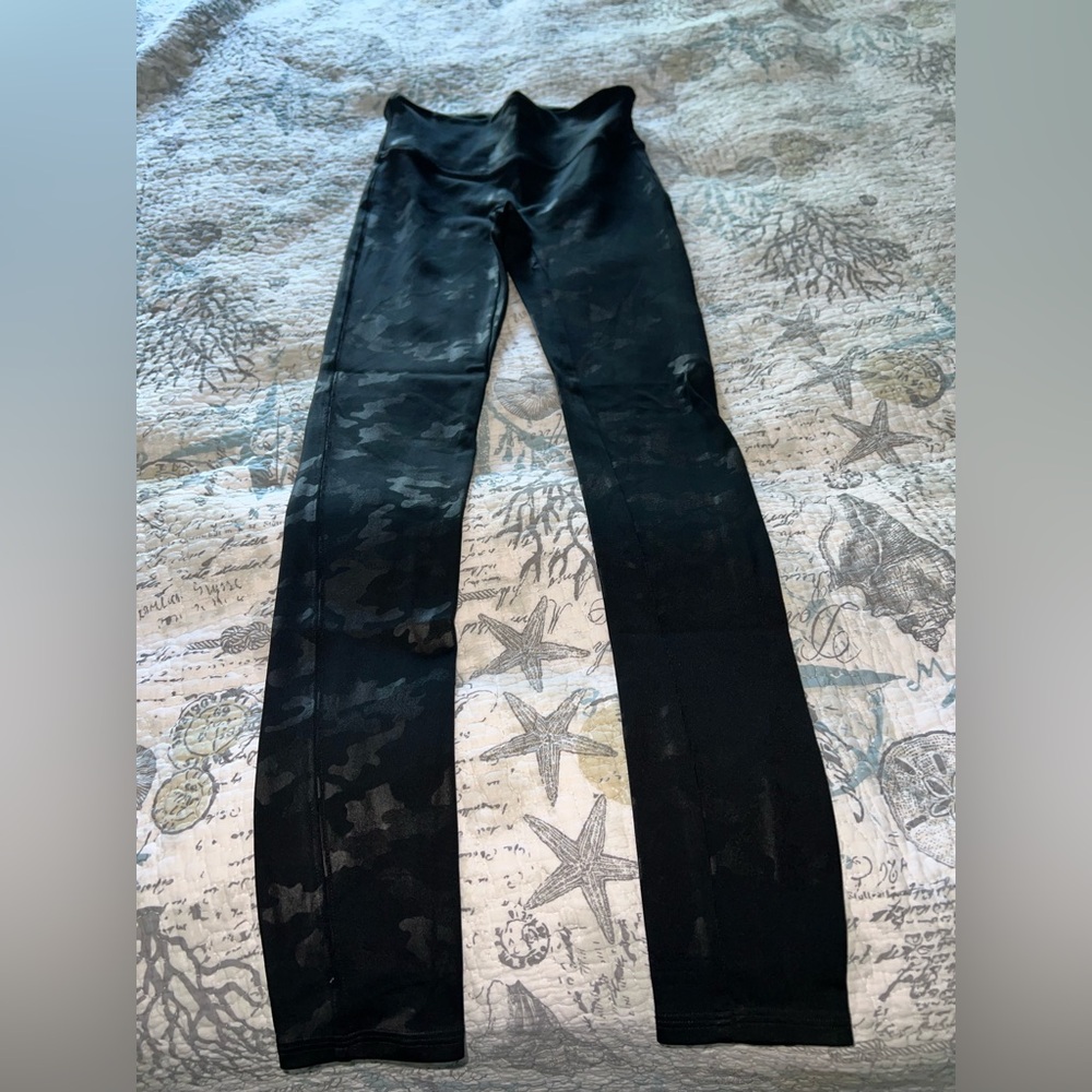 Spanx Faux Leather Leggings - 20185R - Matte Black Camo - Sz S